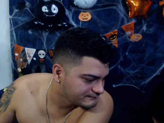 Group-Lustt webcam