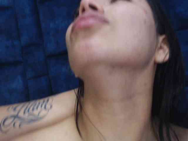 Group-Lustt webcam