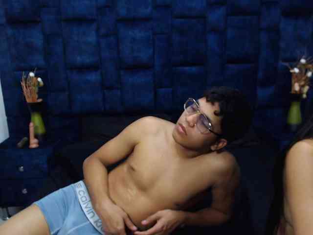 Group-Lustt webcam