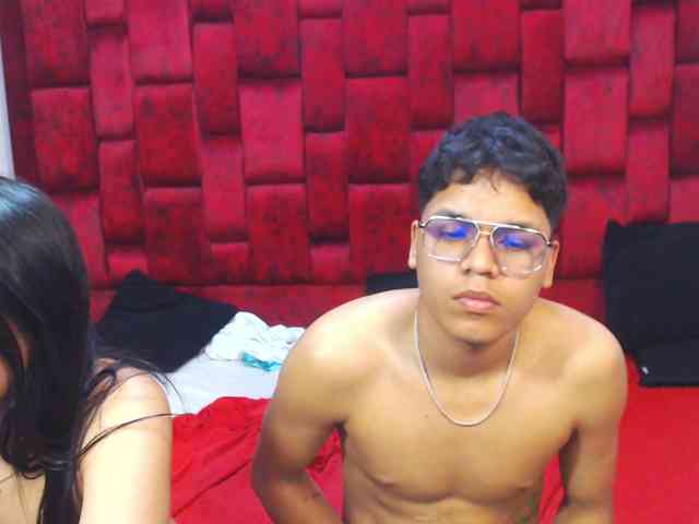 Group-Lustt webcam