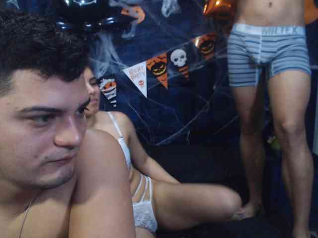Group-Lustt webcam