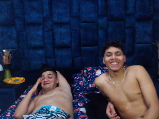 Group-Lustt webcam