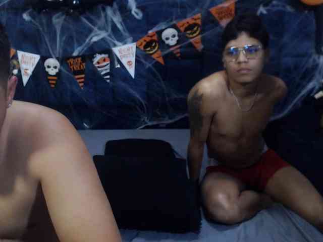 Group-Lustt webcam