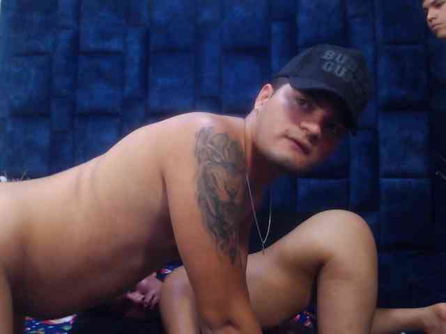 Group-Lustt webcam