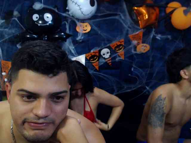 Group-Lustt webcam