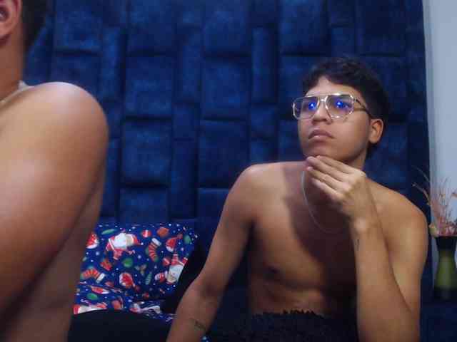 Group-Lustt webcam