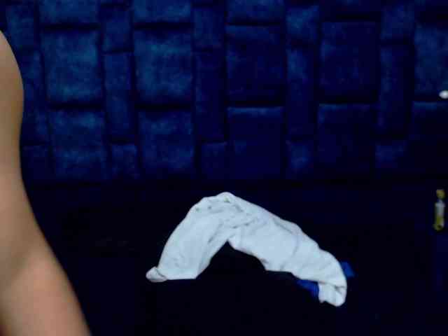Group-Lustt webcam