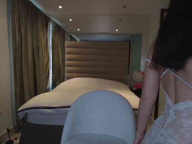 BonnyeBlack webcam