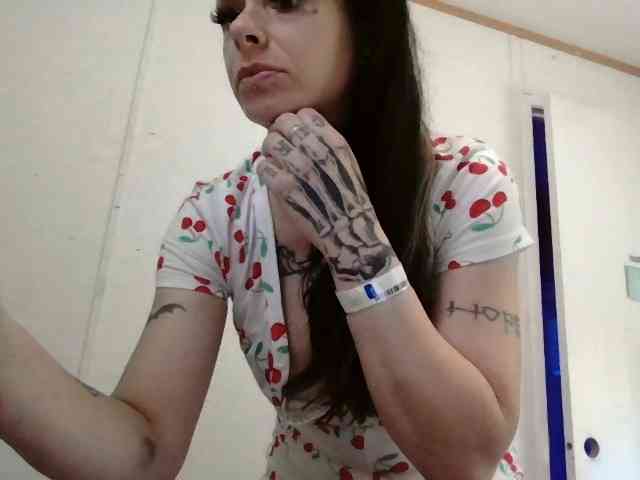 vvictoriaxxx webcam