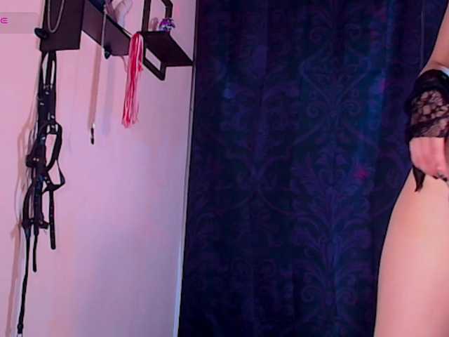 DakariaHills's BongaCams show and profile