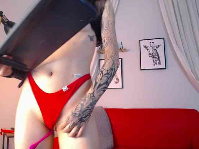 DakariaHills Live Webcam on BongaCams