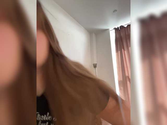 Chiculya's BongaCams show and profile