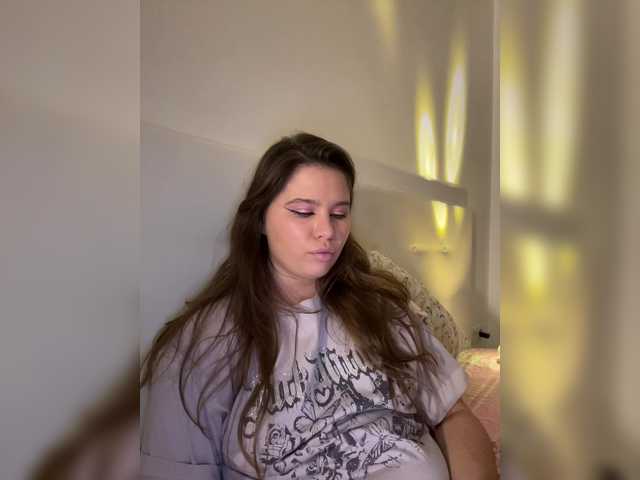 Chiculya's BongaCams show and profile