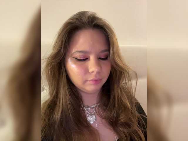 Chiculya's BongaCams show and profile