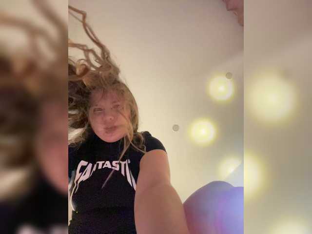 Chiculya's BongaCams show and profile