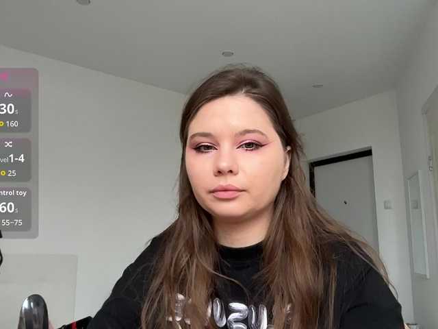 Chiculya's BongaCams show and profile