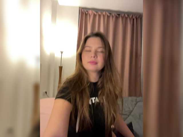 Chiculya's BongaCams show and profile