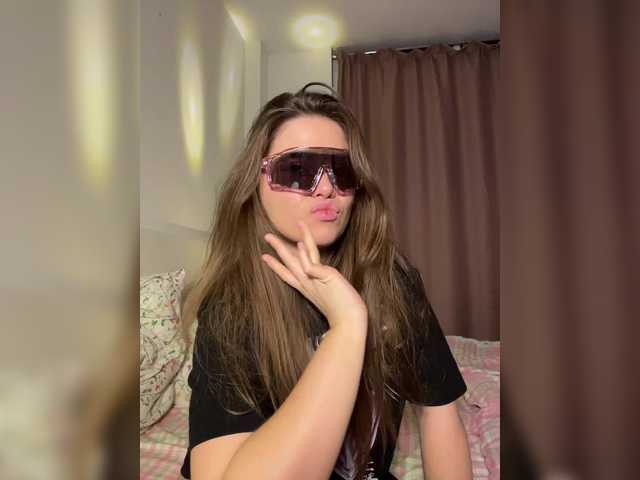 Chiculya's BongaCams show and profile