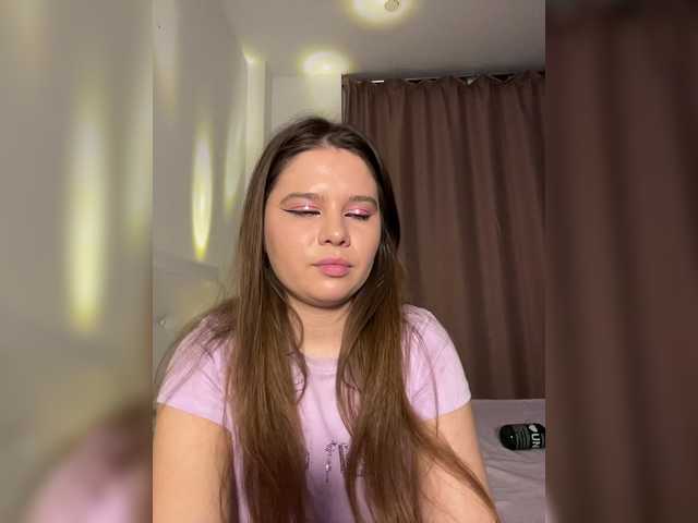 Chiculya's BongaCams show and profile