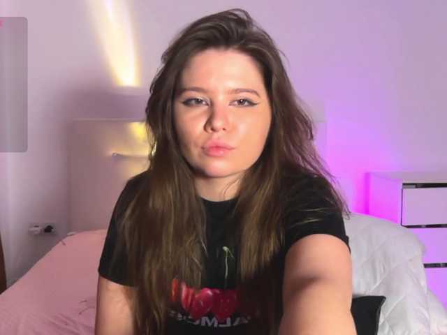 Chiculya's BongaCams show and profile