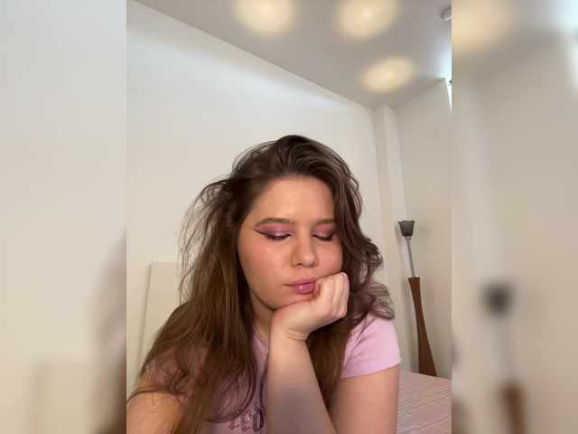 Chiculya's BongaCams show and profile