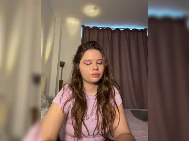 Chiculya's BongaCams show and profile