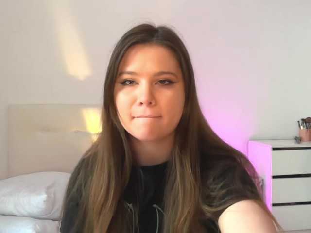 Chiculya's BongaCams show and profile