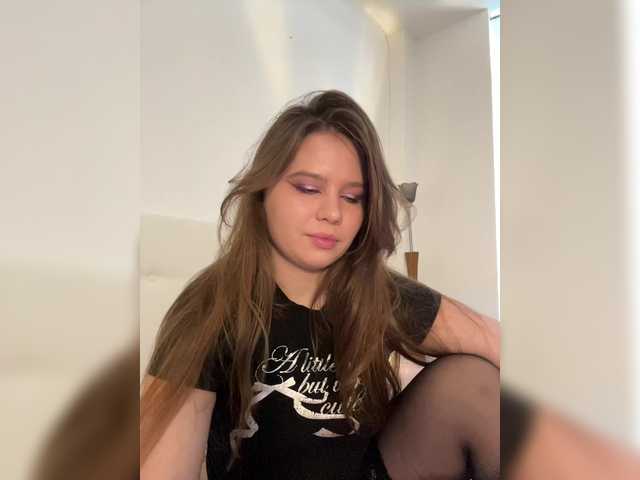 Chiculya's BongaCams show and profile