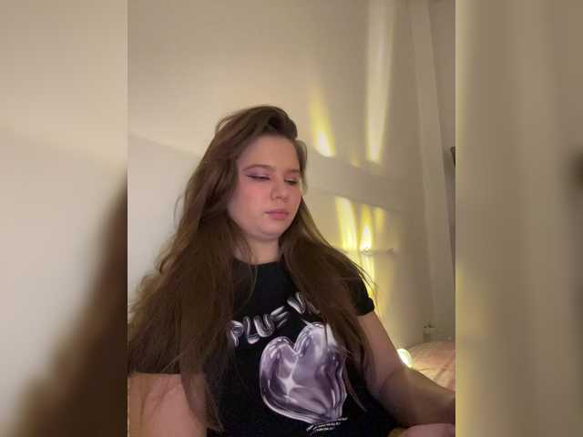 Chiculya's BongaCams show and profile