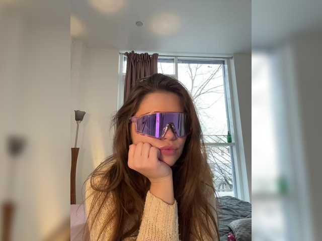 Chiculya's BongaCams show and profile