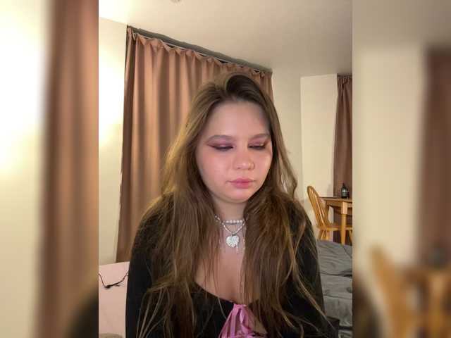 Chiculya's BongaCams show and profile