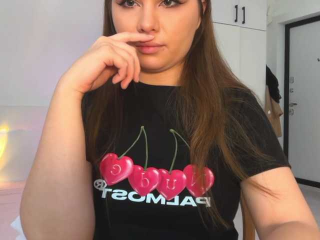 Chiculya's BongaCams show and profile