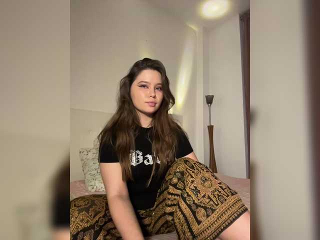 Chiculya's BongaCams show and profile