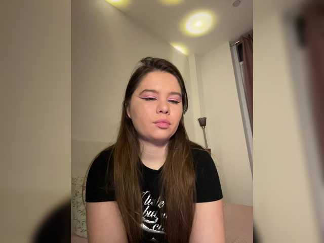 Chiculya's BongaCams show and profile