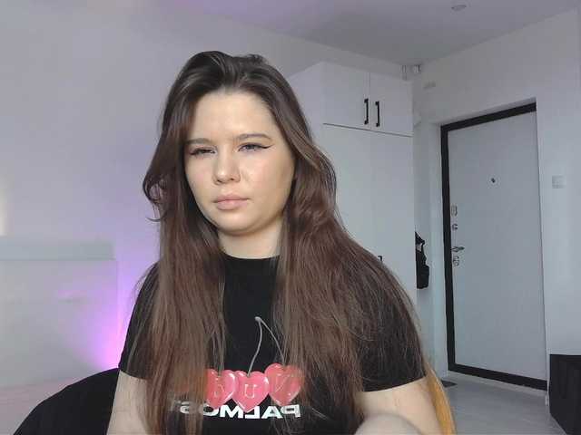 Chiculya's BongaCams show and profile