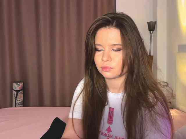 Chiculya Live Webcam on BongaCams