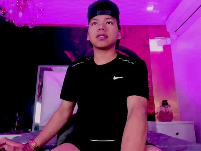 AmauryWild Live Webcam on BongaCams