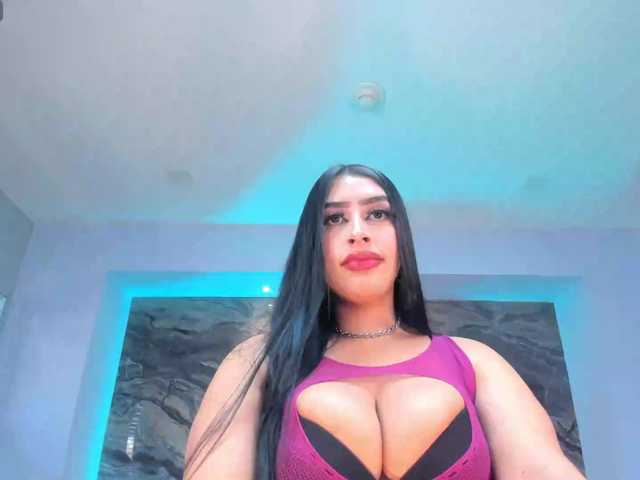 LeahLombardi's BongaCams show and profile