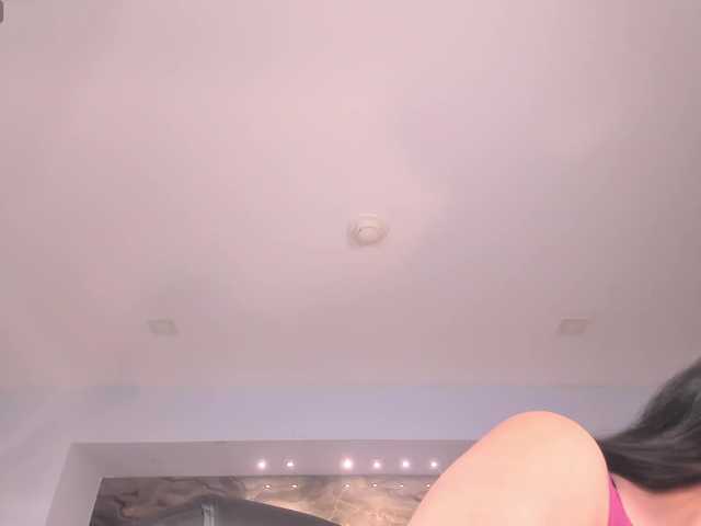 LeahLombardi's BongaCams show and profile