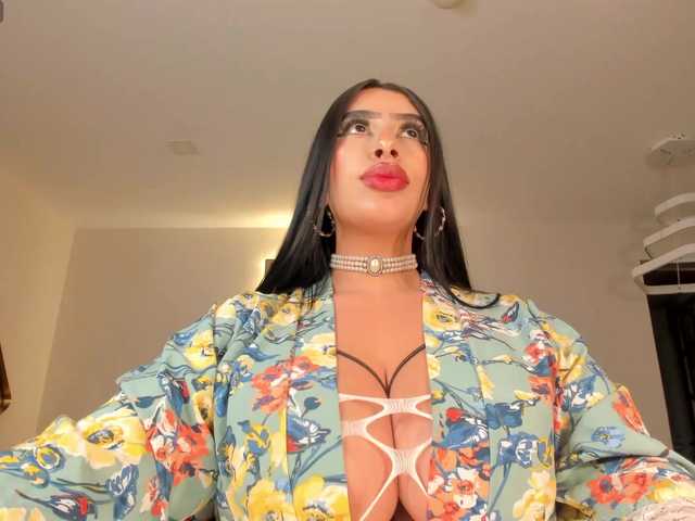 LeahLombardi's BongaCams show and profile