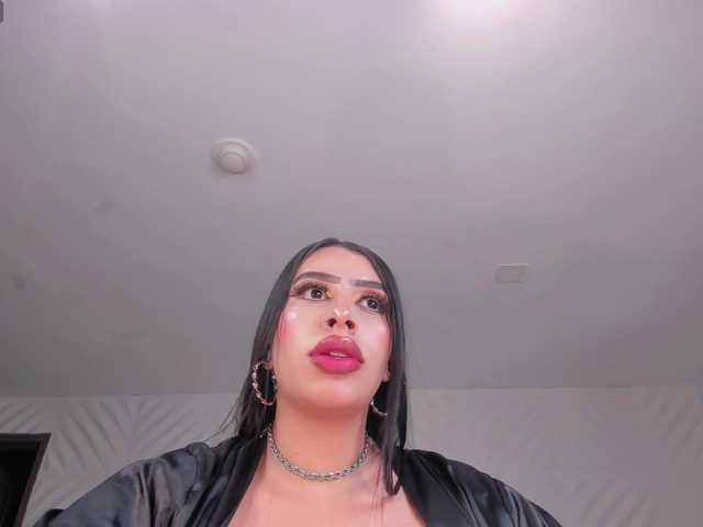 LeahLombardi's BongaCams show and profile