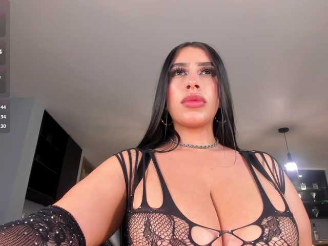 LeahLombardi's BongaCams show and profile