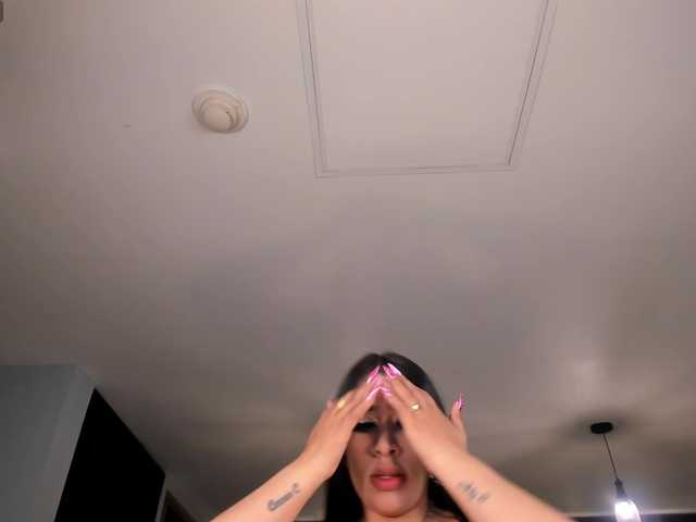 LeahLombardi's BongaCams show and profile