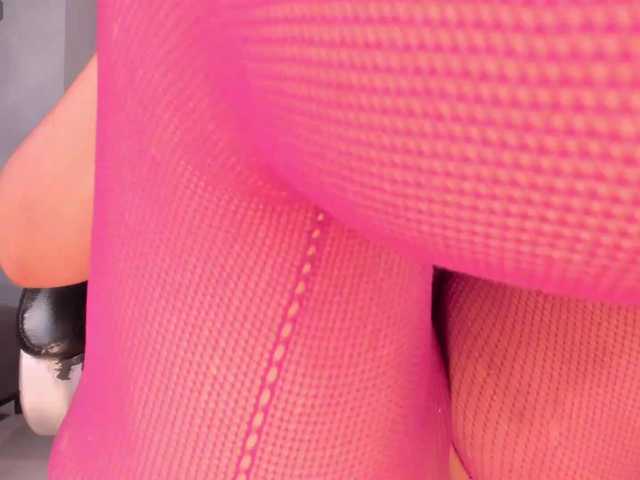 LeahLombardi's BongaCams show and profile