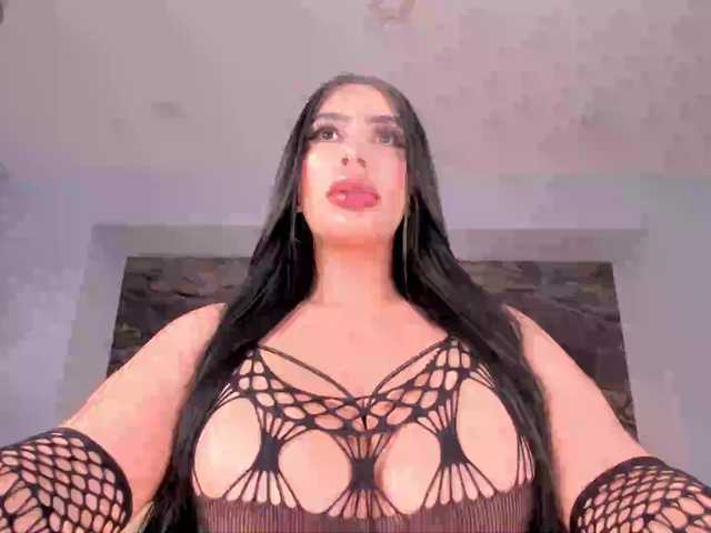 LeahLombardi's BongaCams show and profile