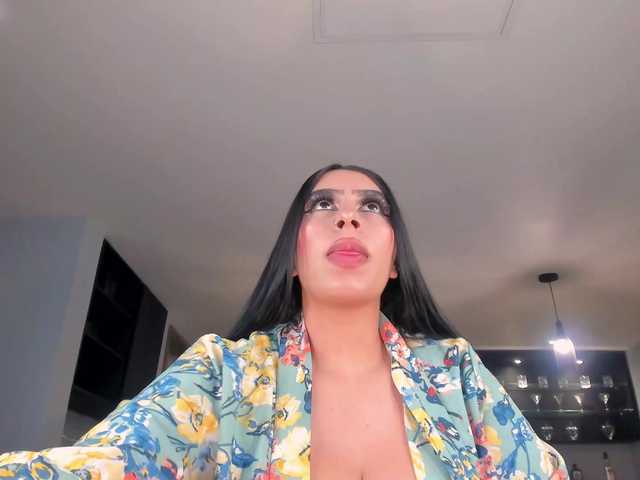 LeahLombardi's BongaCams show and profile