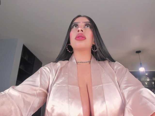 LeahLombardi's BongaCams show and profile