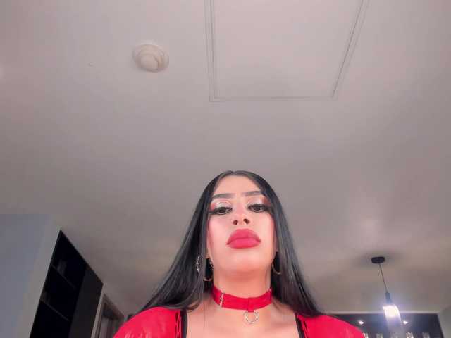 LeahLombardi's BongaCams show and profile