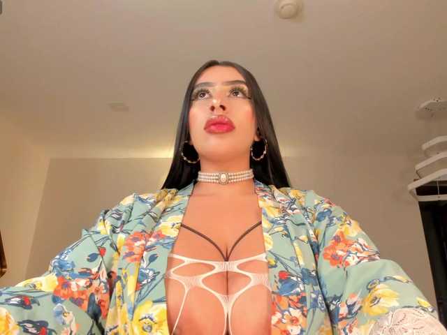 LeahLombardi's BongaCams show and profile