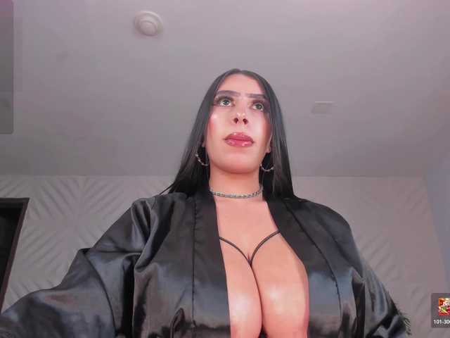 LeahLombardi's BongaCams show and profile